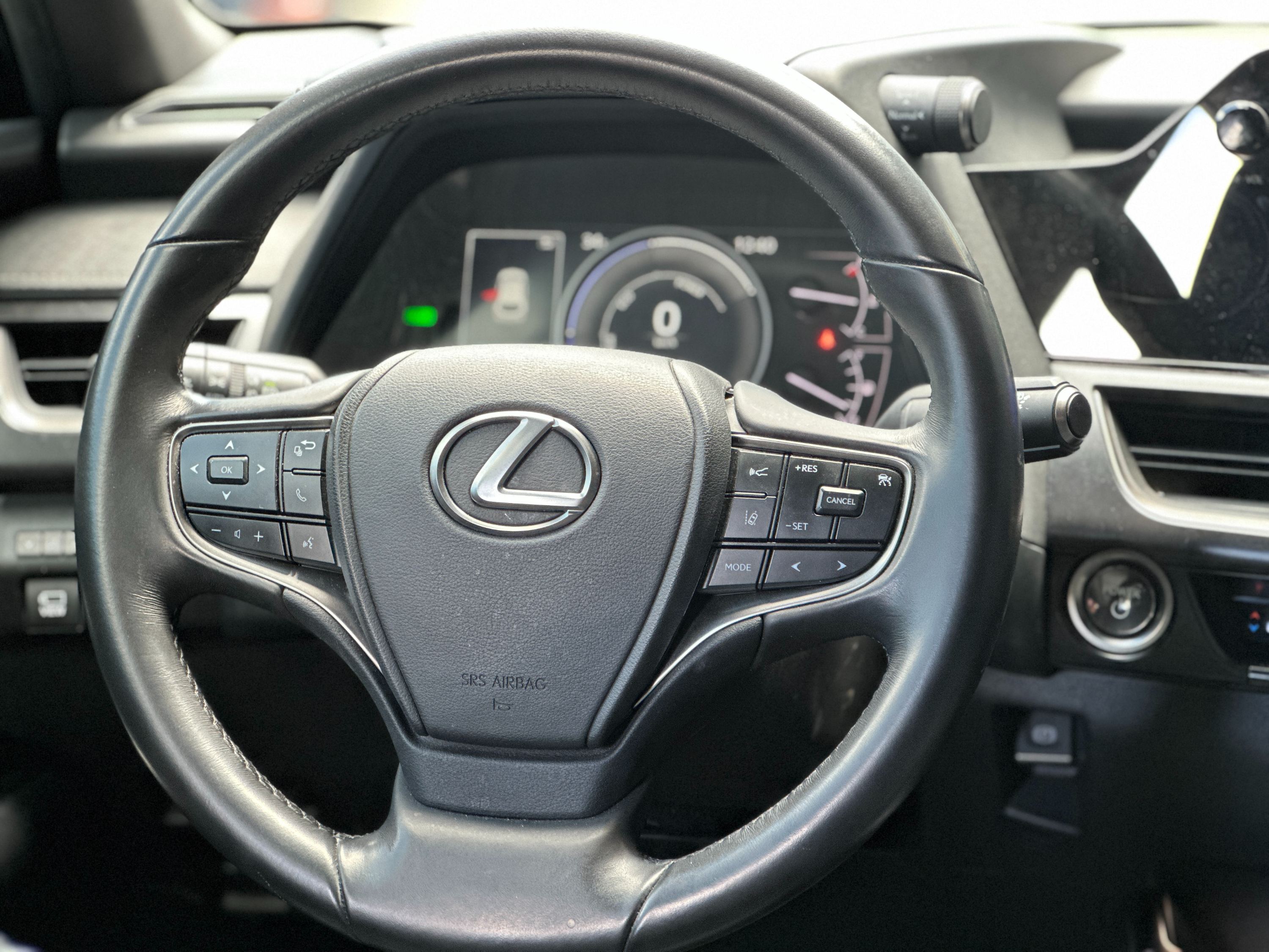 Lexus UX250H
